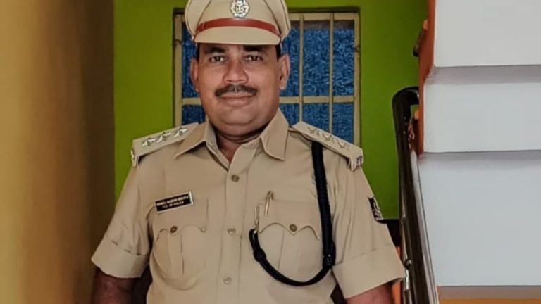 मैं पुलिस इंस्पेक्टर हूं… बताकर फेसबुक पर की दोस्ती और बना ली तीसरी बीवी, ऐसे खुली 3 शादियों की पोल